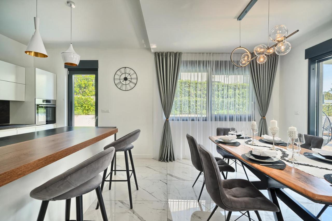 Villa Celestial Split Ngoại thất bức ảnh