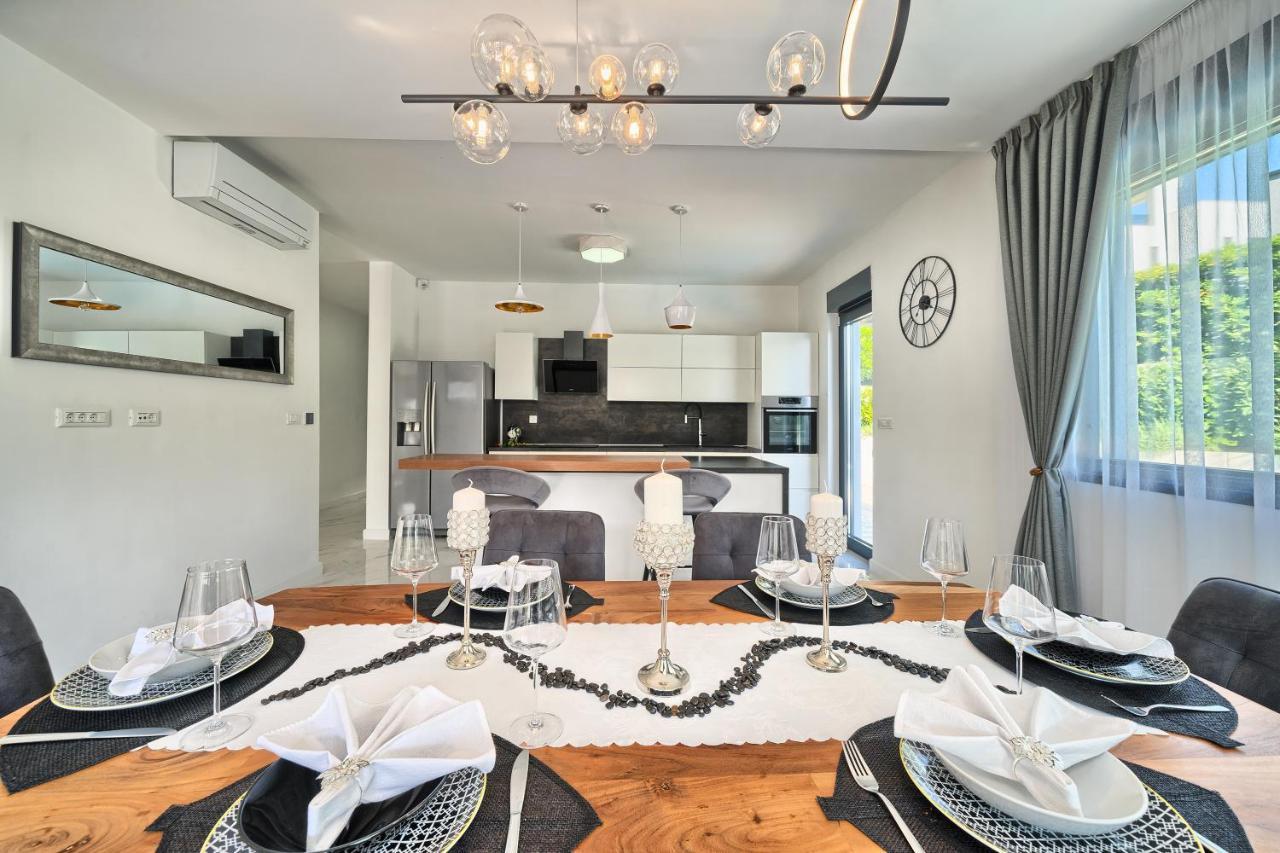 Villa Celestial Split Ngoại thất bức ảnh